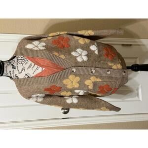 New Entro Sweater Cardigan Size Large